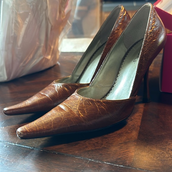 BCBGirls Katchens high heel. - Picture 5 of 6